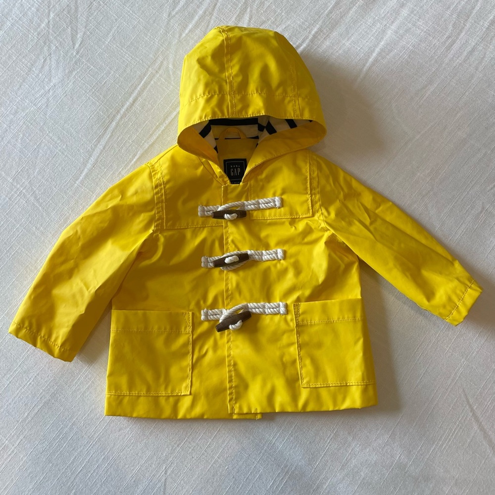 Baby Gap raincoat, size 6-12 months